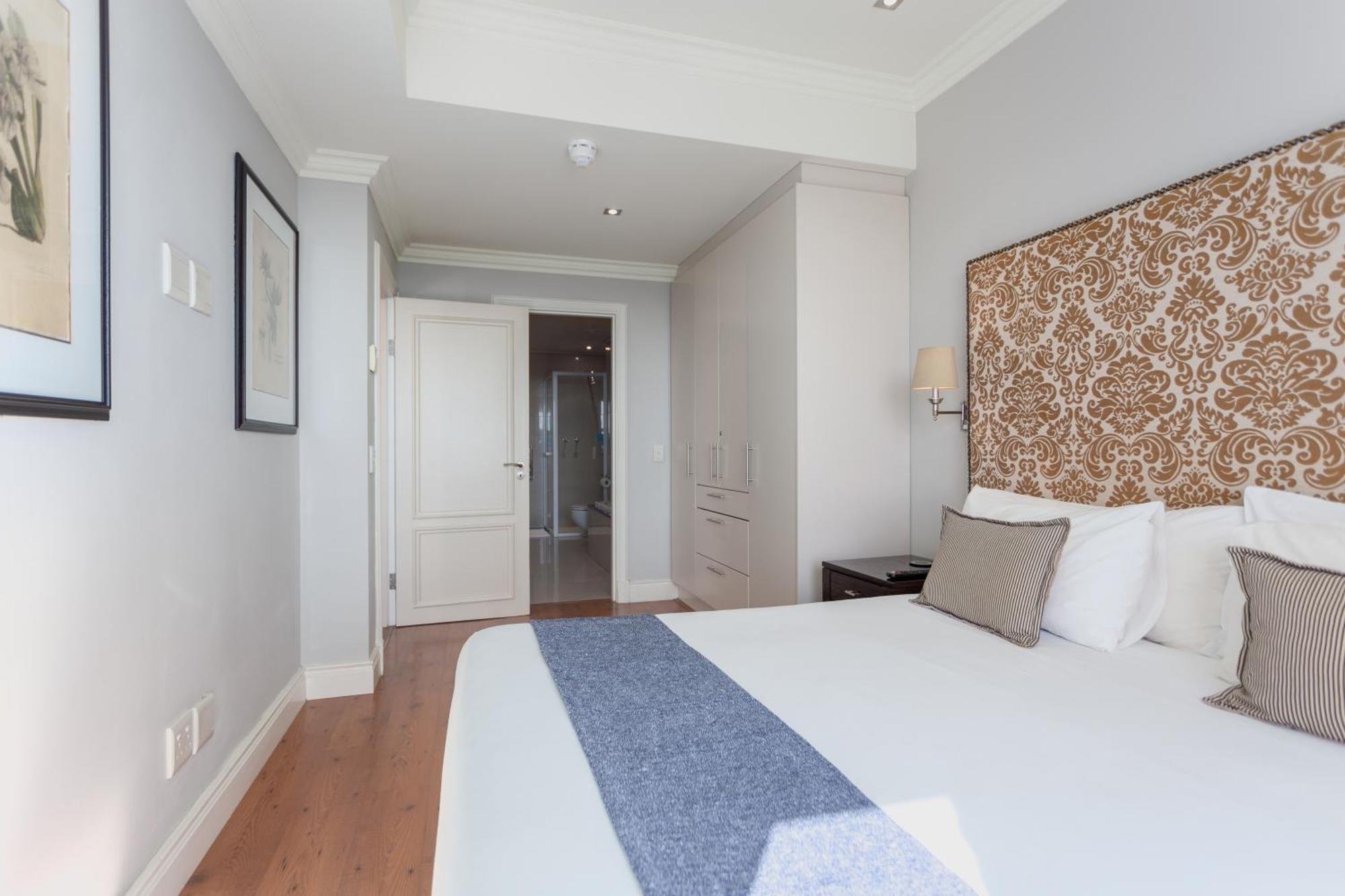 Cape Royale Luxury By Nivar เคปทาวน์ ภายนอก รูปภาพ
